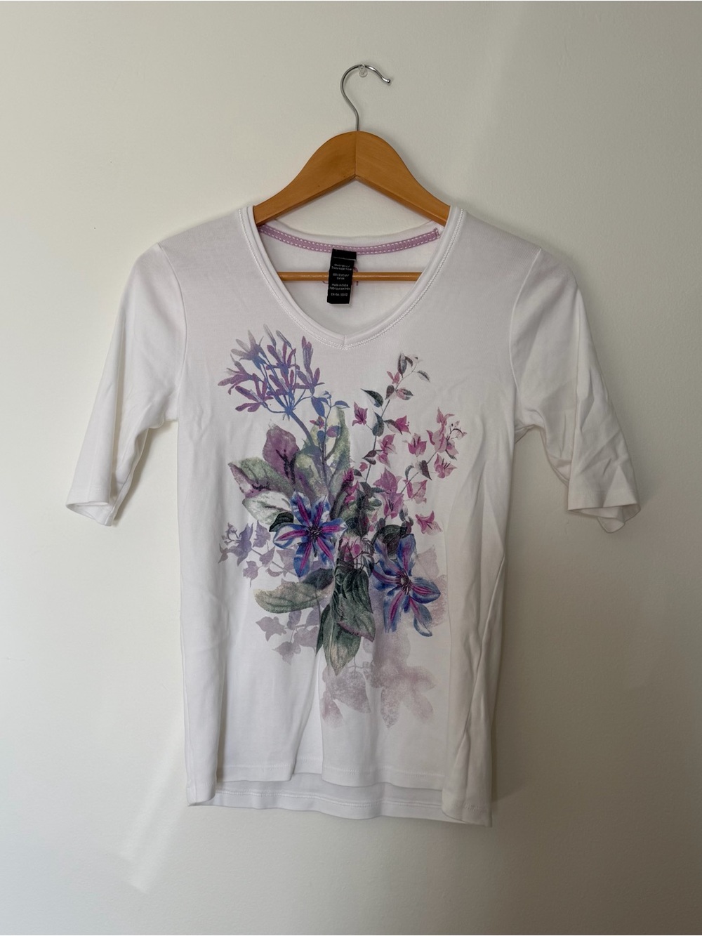 Graphic Print  Y2K White and Purple Floral Watercolor Half Sleeve Blouse